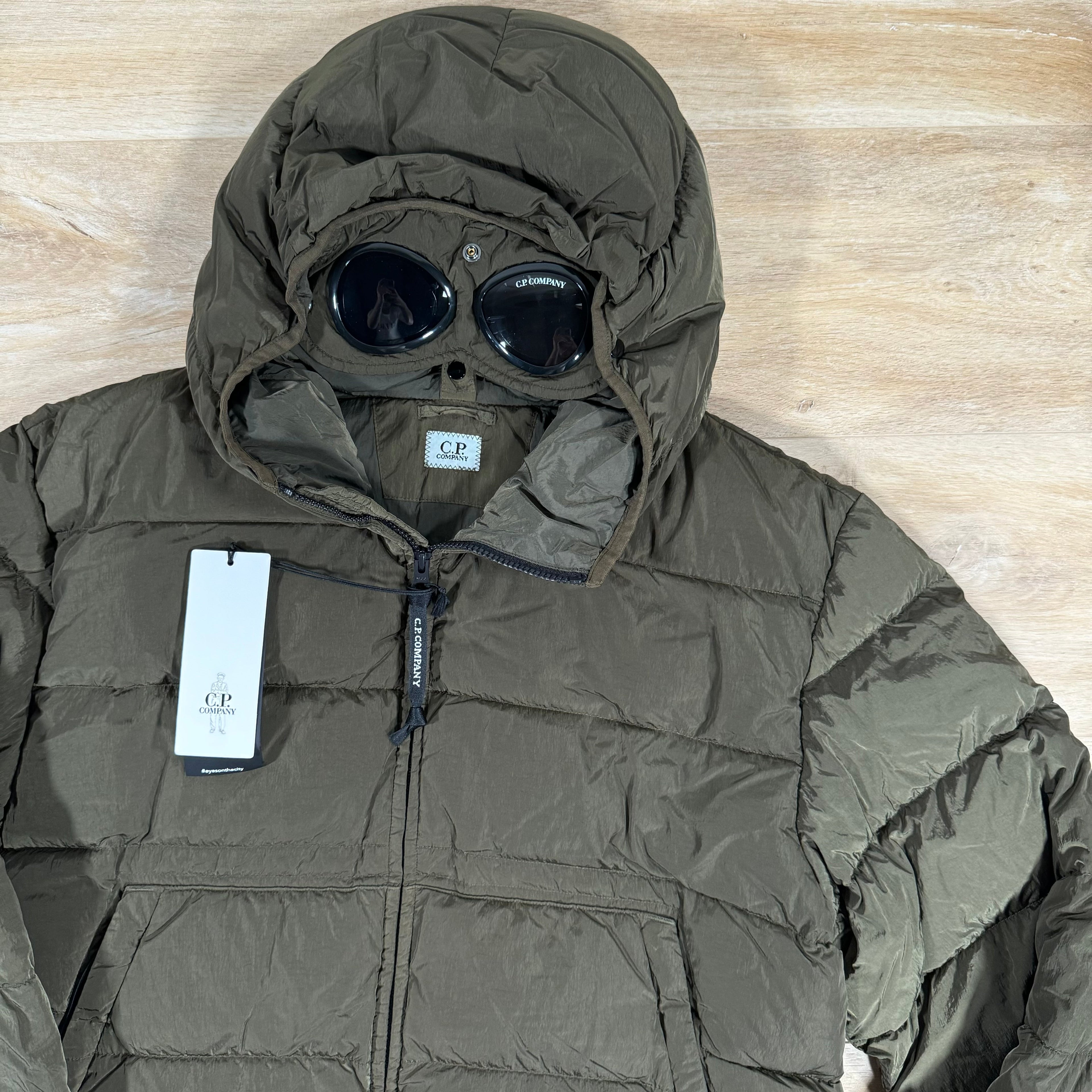 CP Company Chrome-R Goggle Down Jacket in Ivy Green -Usfansport