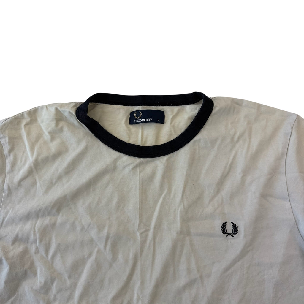 Fred Perry Tshirt (XL)