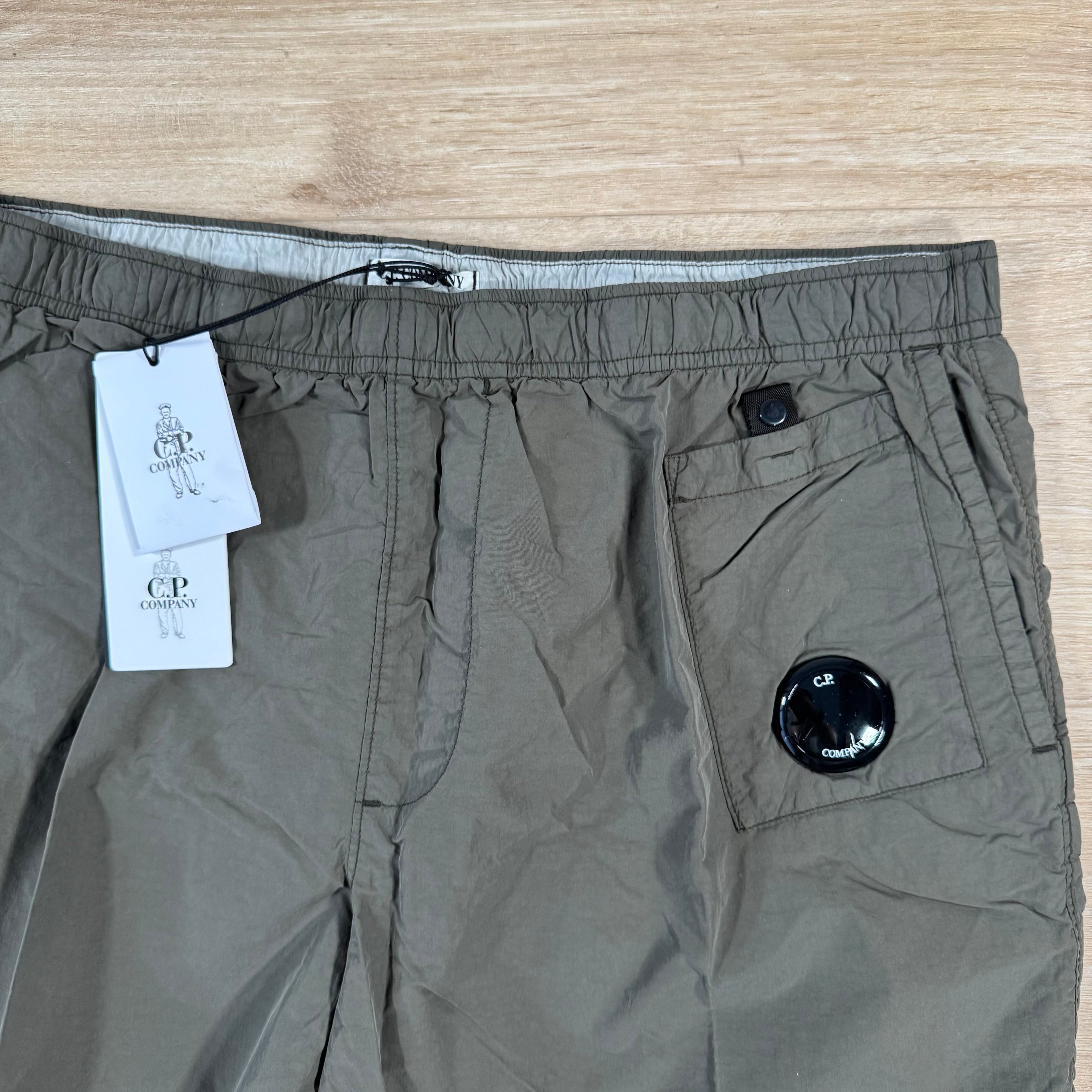 CP Company Flatt Nylon Lens Swim Shorts in Ivy Green -Usfansport