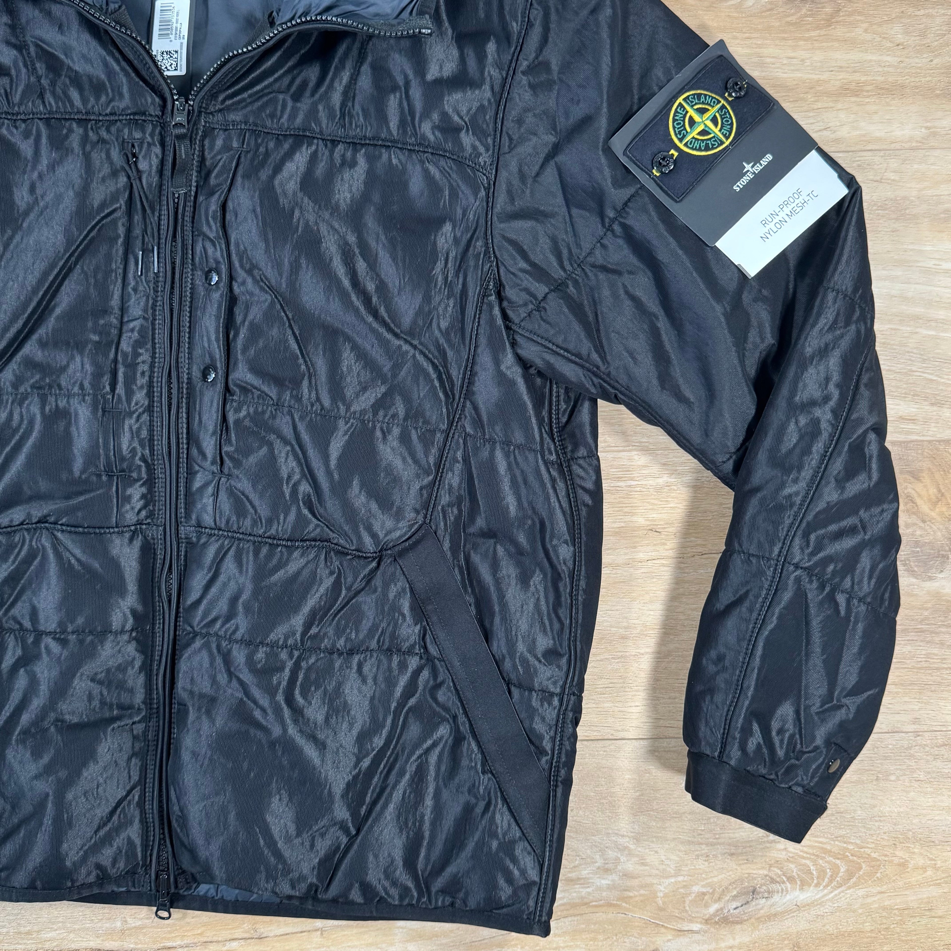 Stone Island Run-Proof Nylon Mesh-TC Reversible Jacket in Black -Usfansport