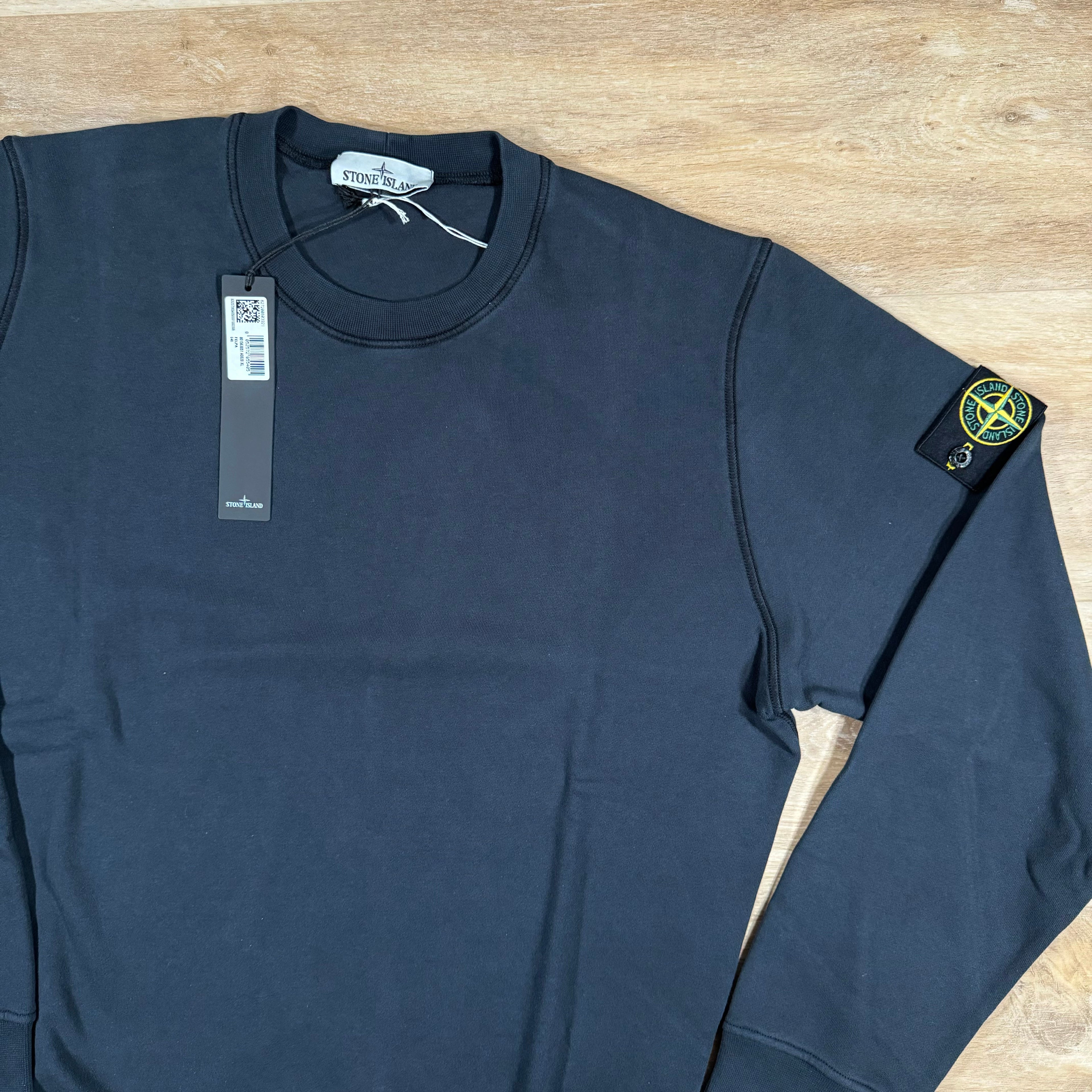 Stone Island Garment Dyed Crewneck Sweatshirt in Navy -Usfansport