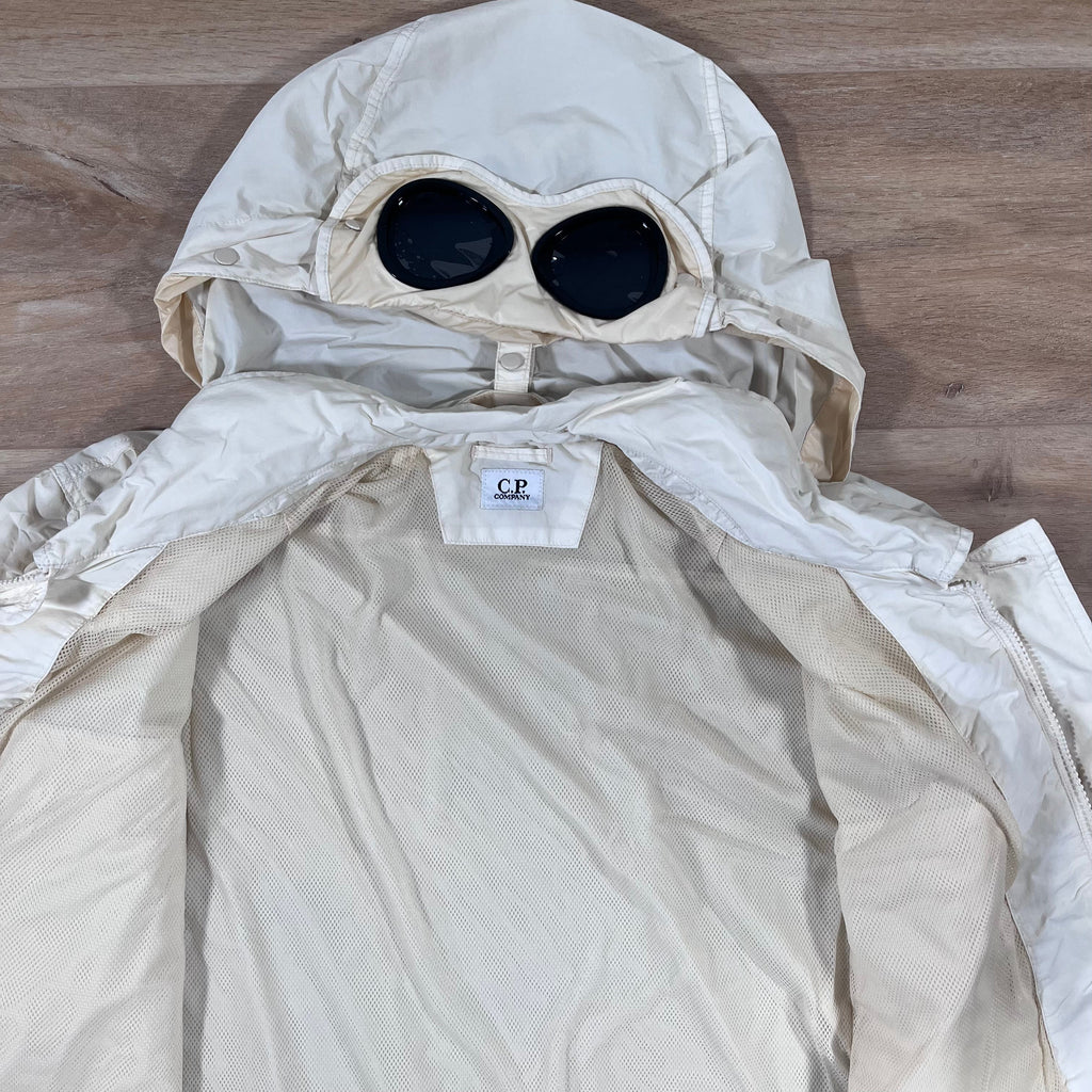 CP Company Flatt Nylon Goggle Overshirt in Pistachio Shell -Usfansport