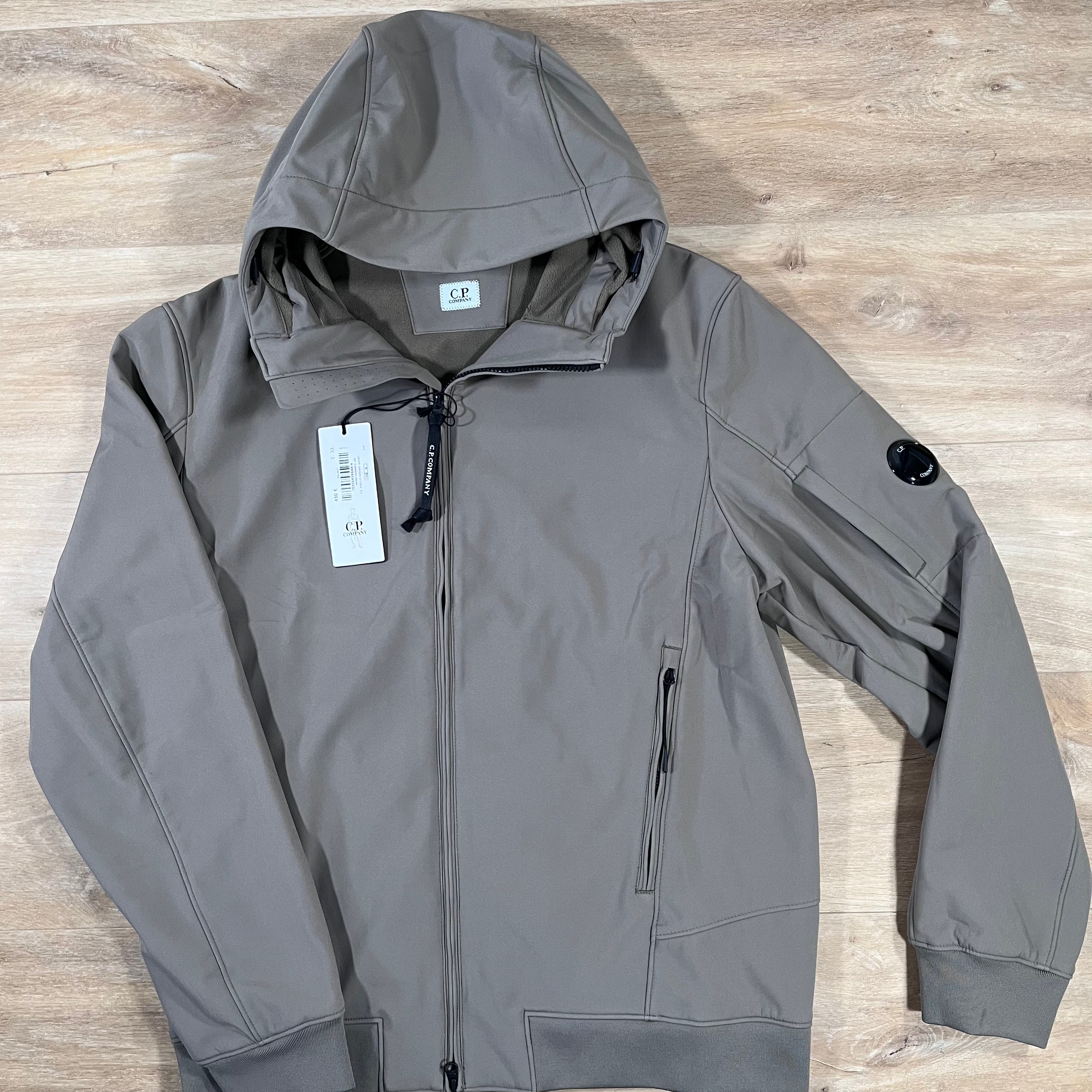 CP Company Shell-R Lens Jacket in Walnut -Usfansport