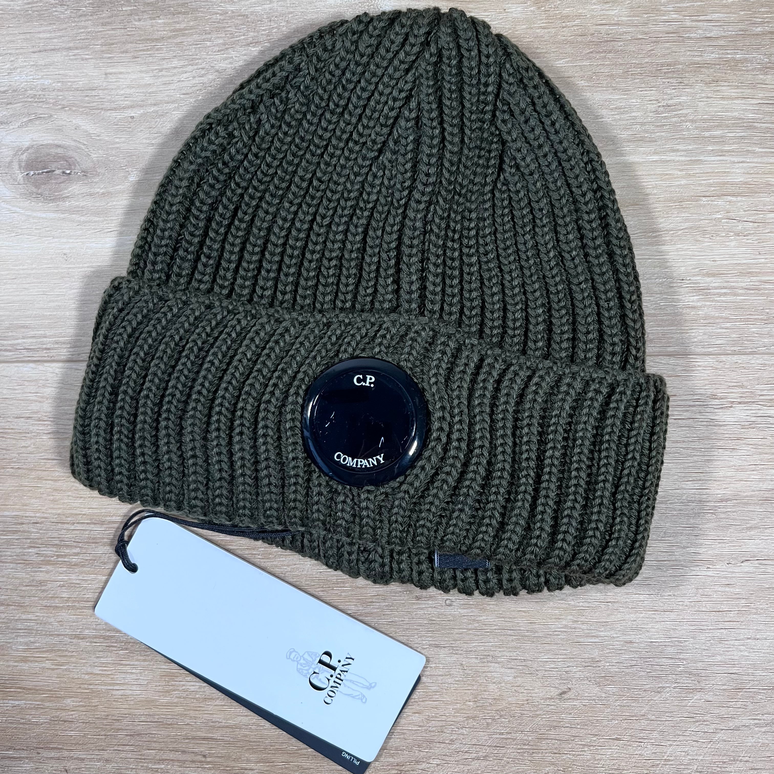 CP Company Extra Fine Merino Wool Lens Beanie in Ivy Green -Usfansport