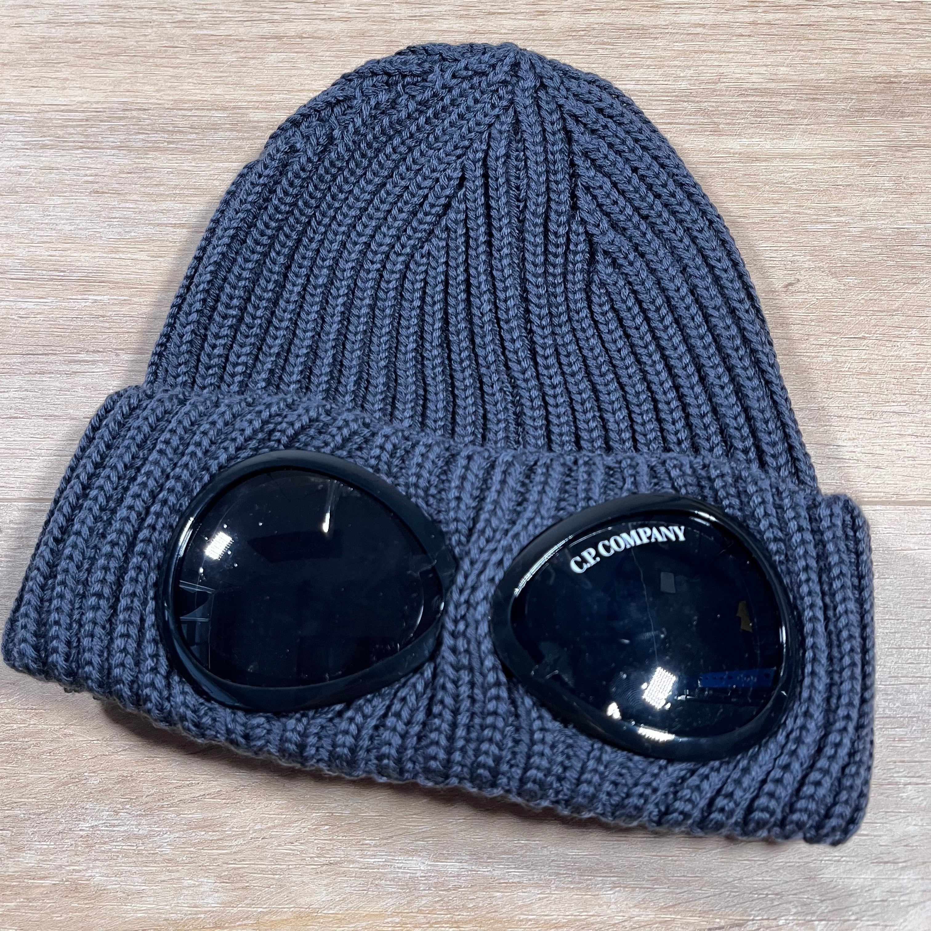 CP Company Extra Fine Merino Wool Goggle Beanie in Ebony -Usfansport