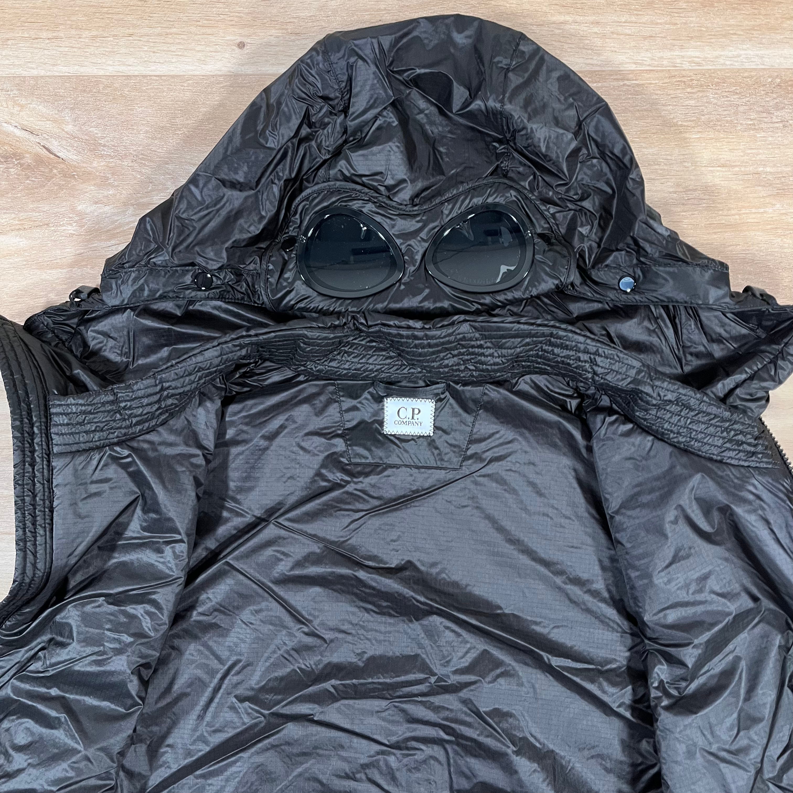CP Company Nada Shell Goggle Padded Gilet in Black -Usfansport