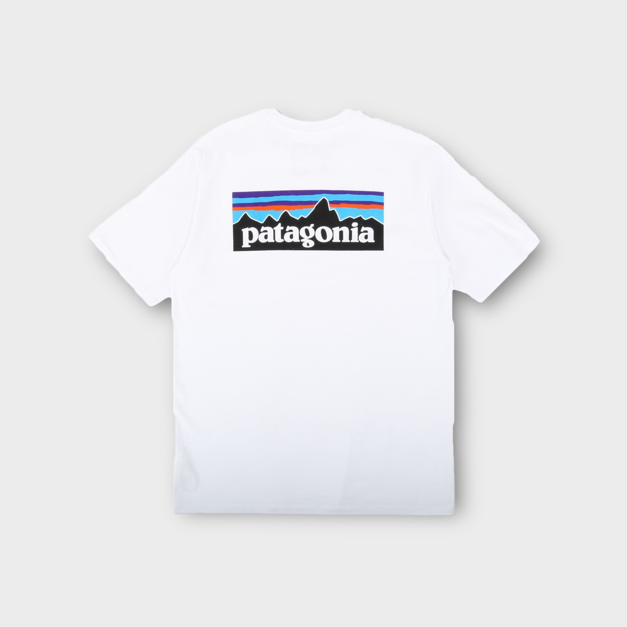 Patagonia P-6 Responsibili Logo T-Shirt I Hvid