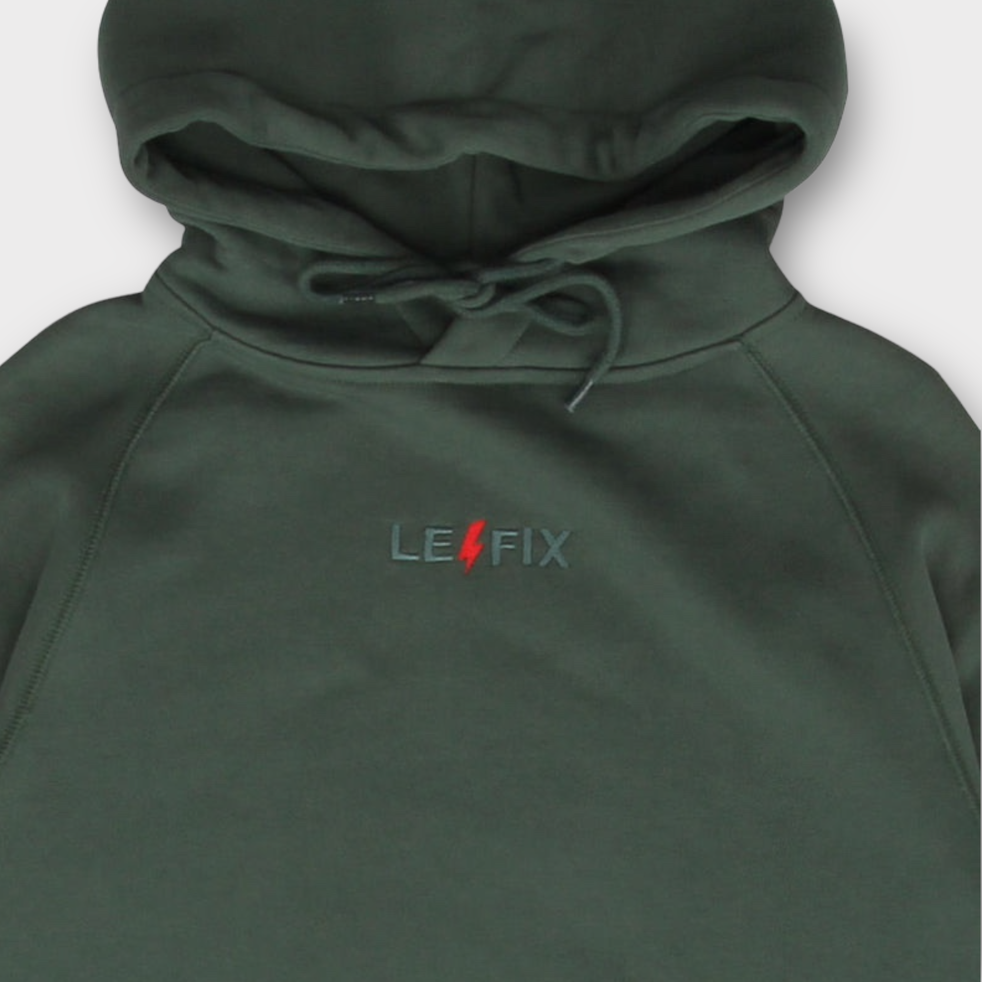 Le Fix Emb Hoodie I Grøn