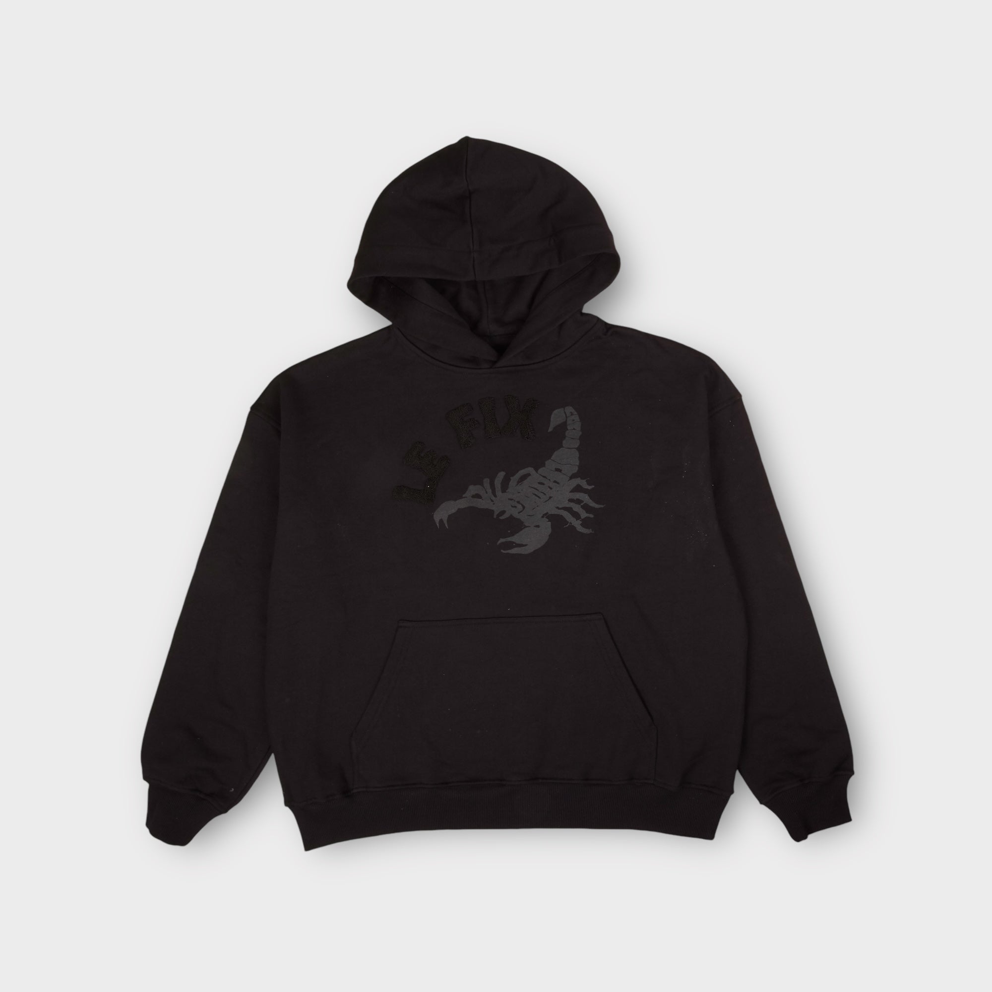 Le Fix Scorpion Hoodie I Sort