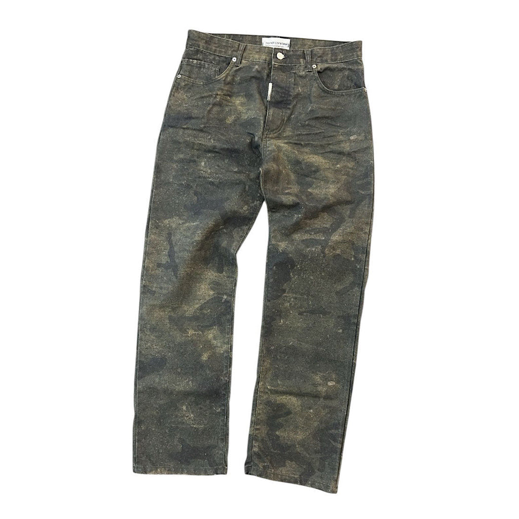 Jeans Do Not Conform