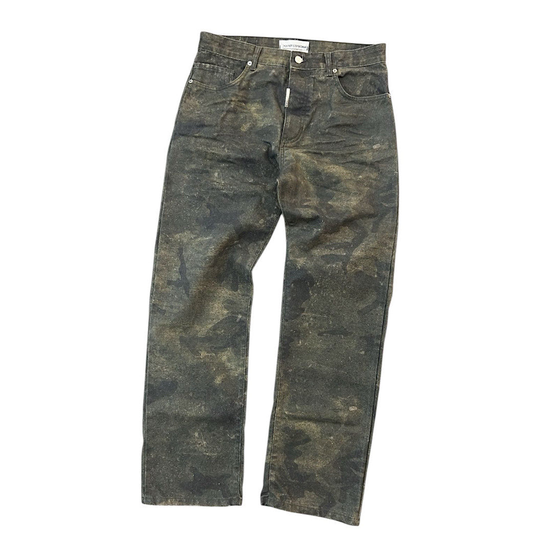 Jeans Do Not Conform