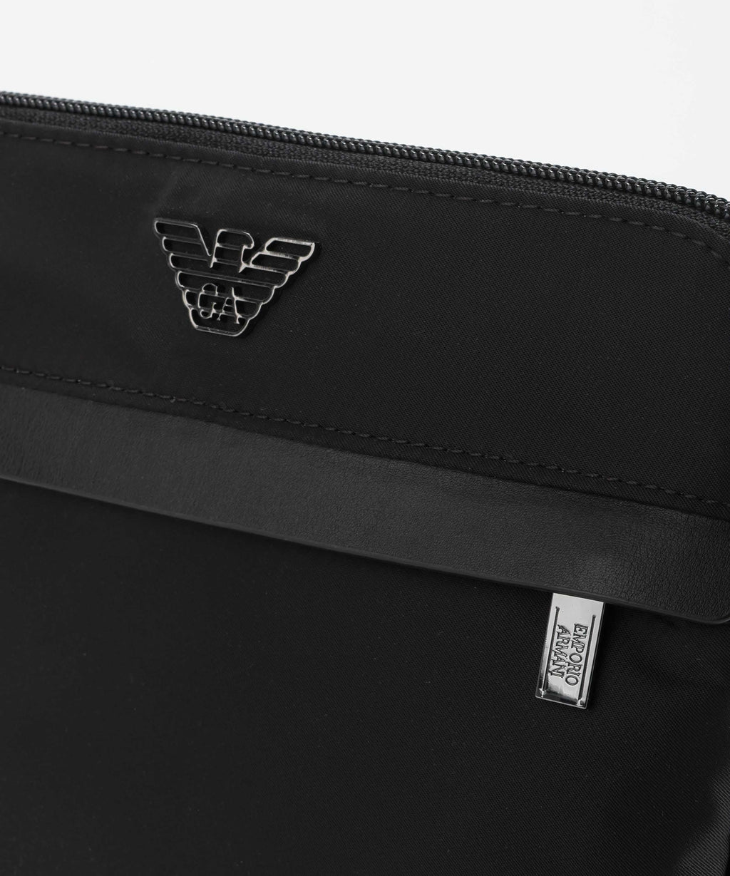 EMPORIO ARMANI borsello piatto