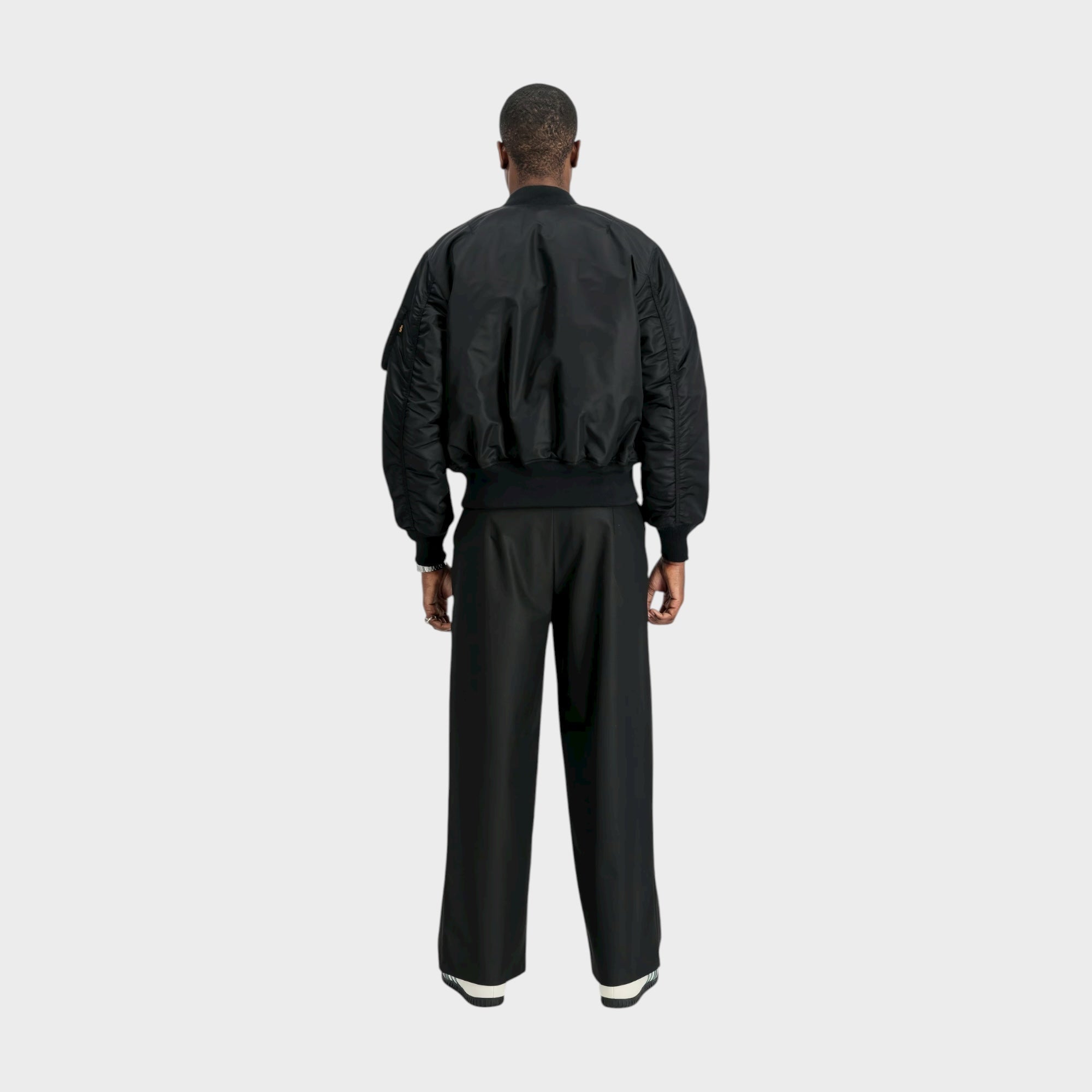 Alpha Industries MA-1 Heritage Bomberjakke I Sort