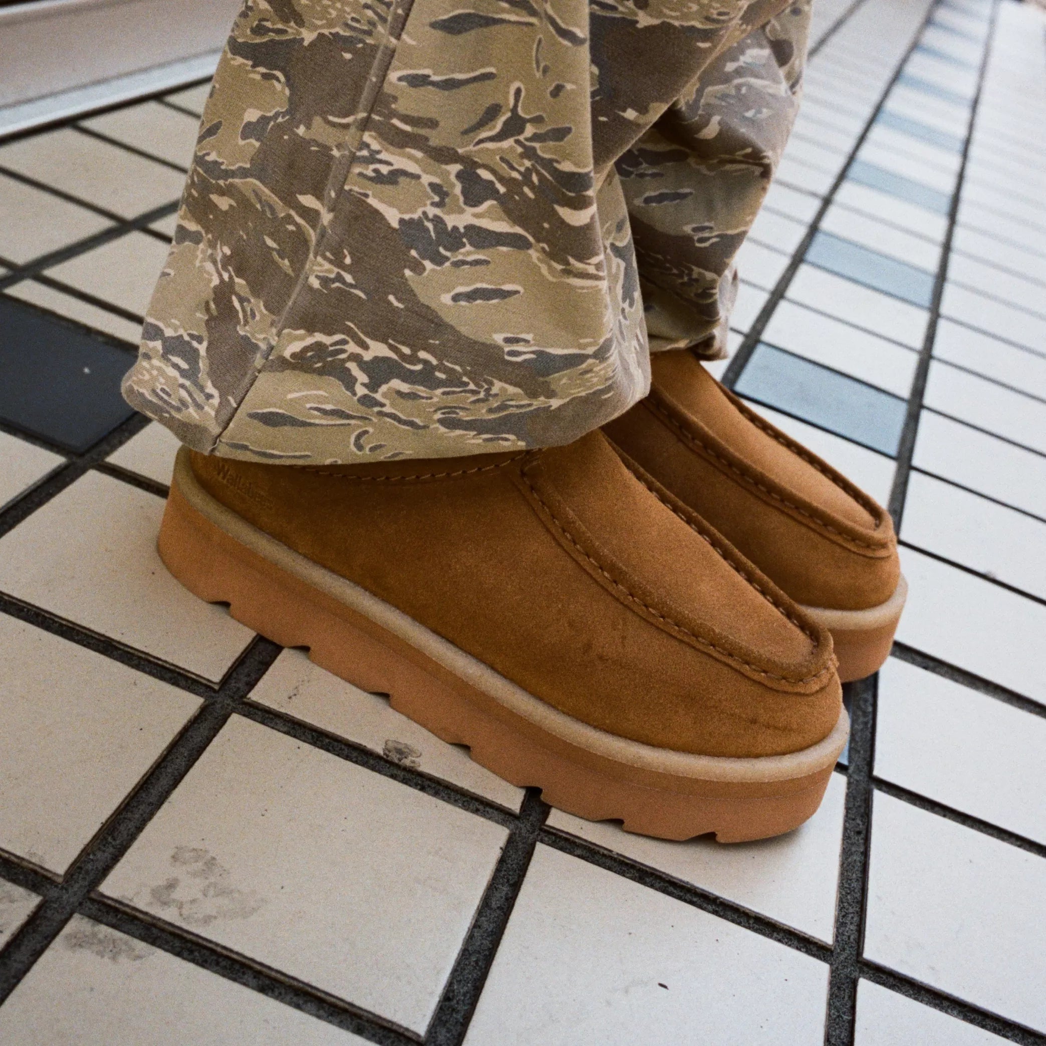Clarks Originals Meare Mule I Caramel Warmlined