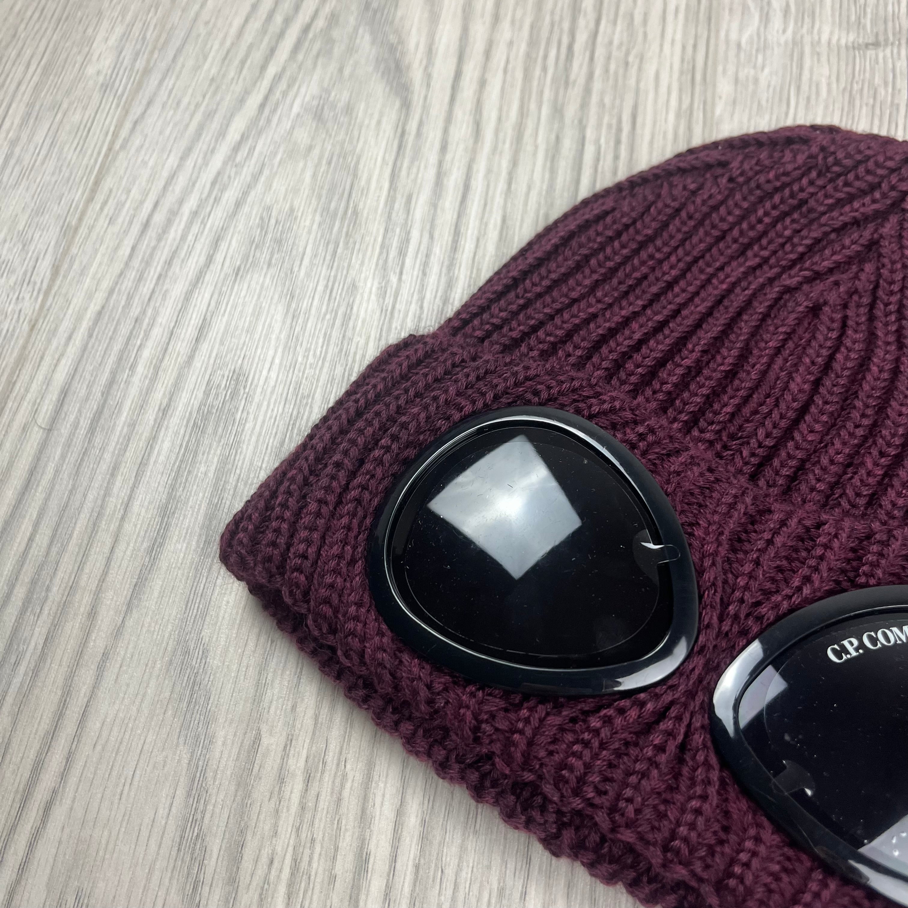 CP Company Goggle Beanie - Purple -Usfansport