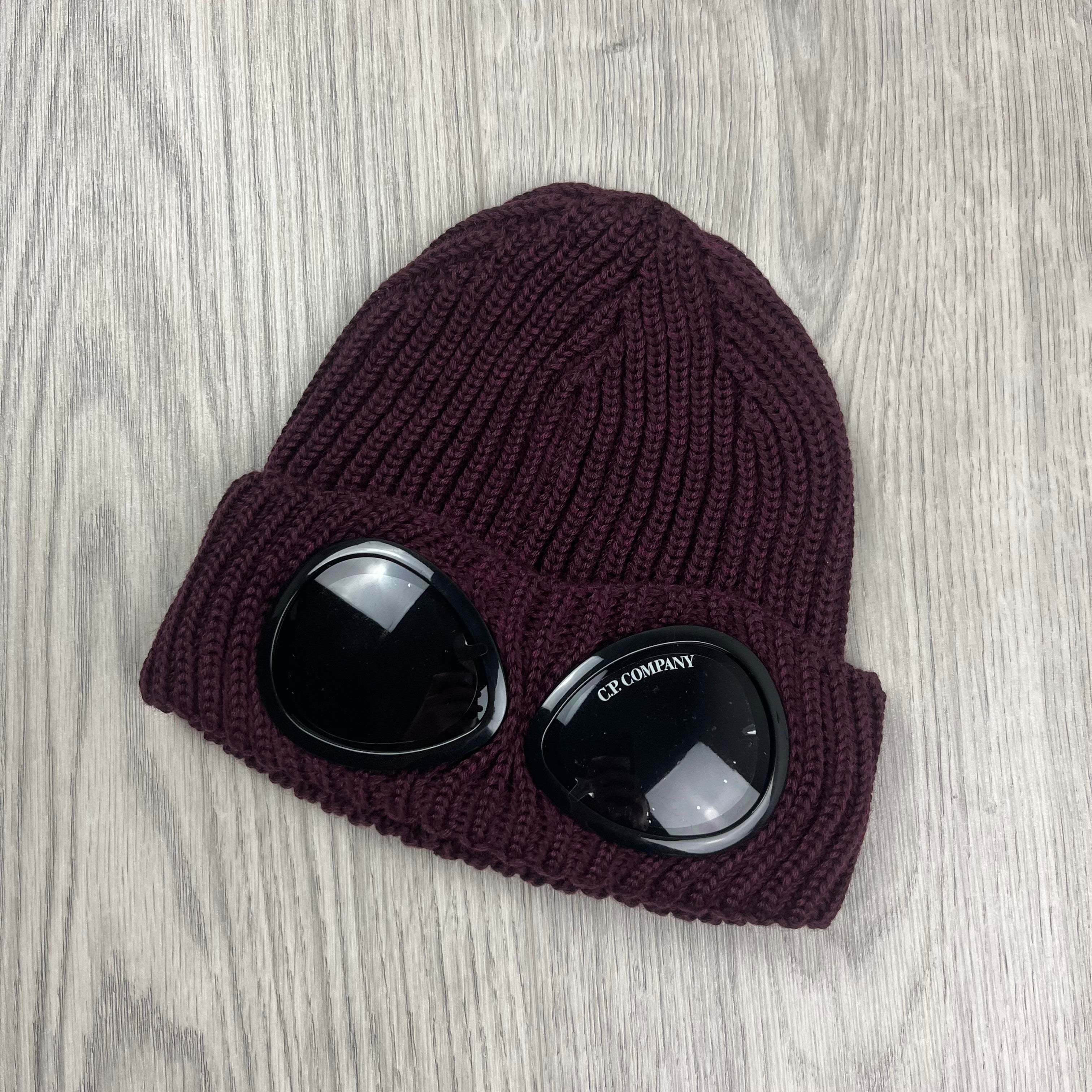 CP Company Goggle Beanie - Purple -Usfansport