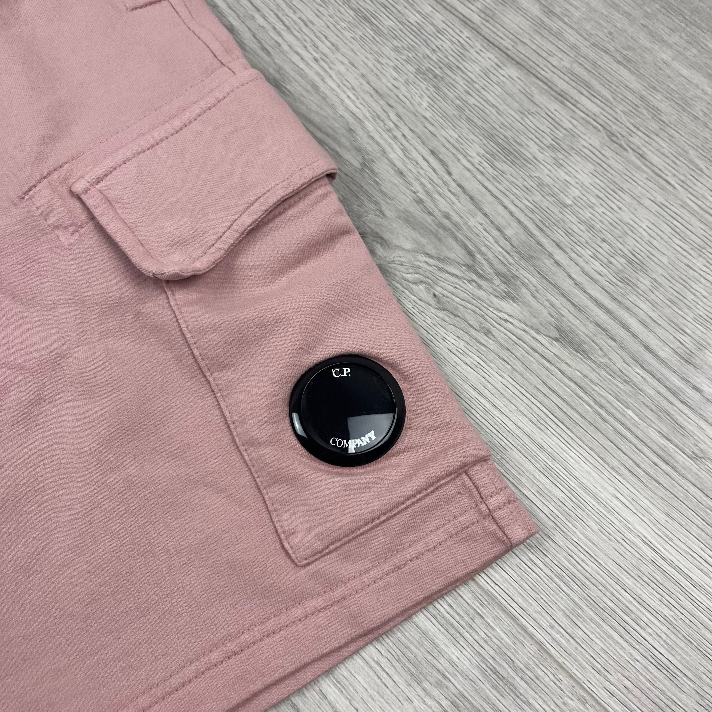 CP Company Jersey Shorts - Misty Rose -Usfansport