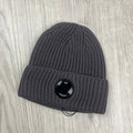 CP Company Lens Beanie - Boulevard -Usfansport