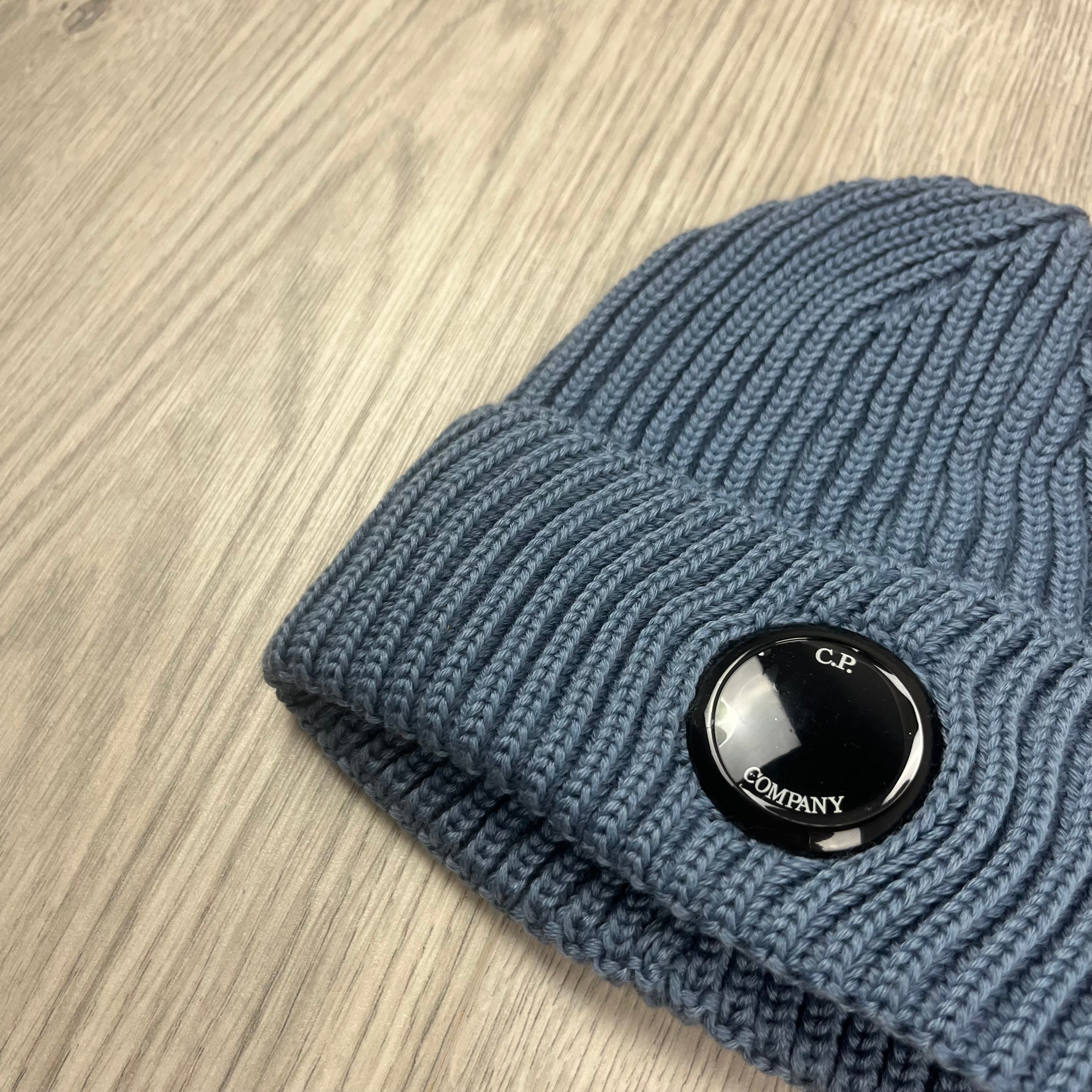 CP Company Lens Beanie - Flint Stone -Usfansport