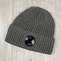 CP Company Lens Beanie - Walnut -Usfansport
