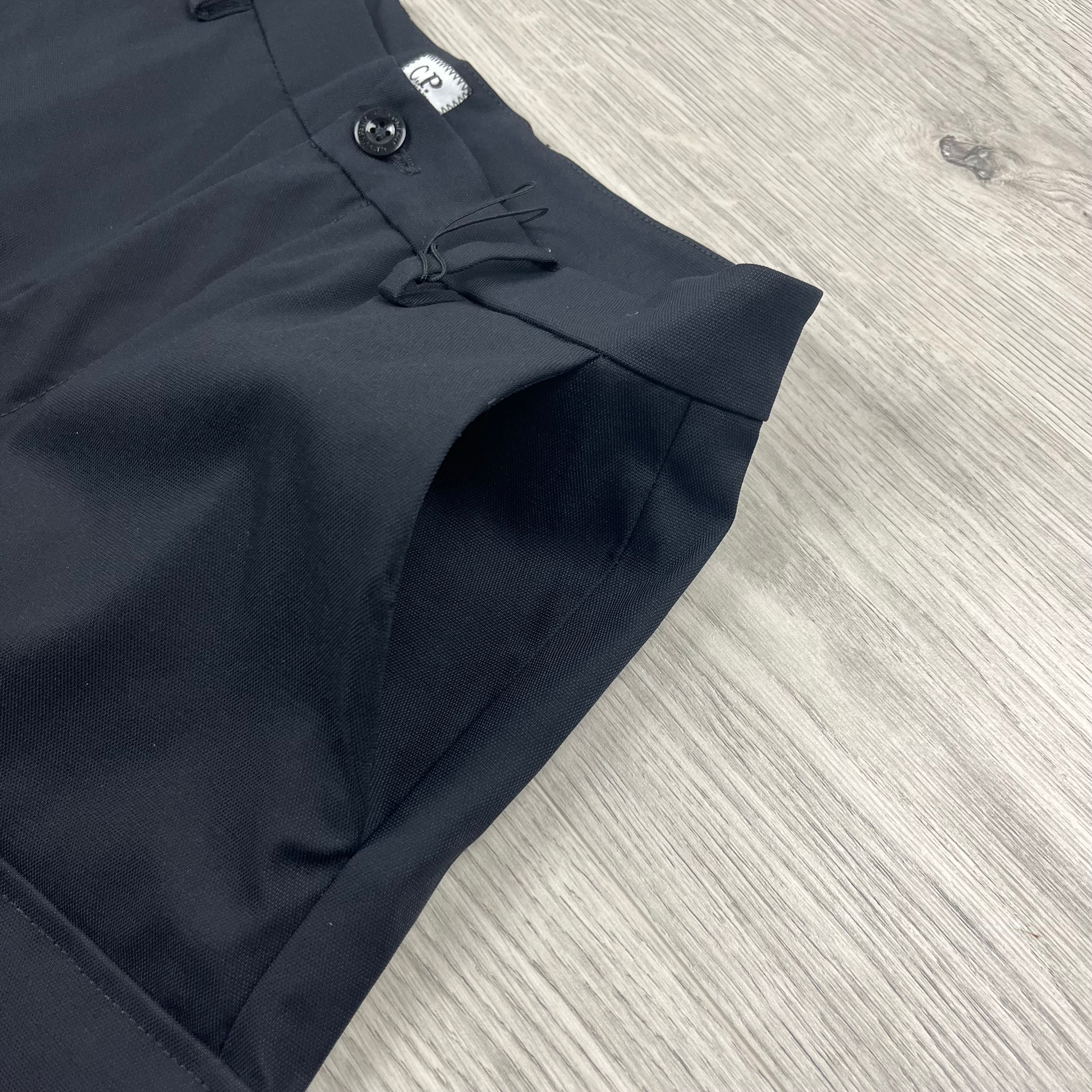CP Company Metropolis Cargo Shorts - Black -Usfansport