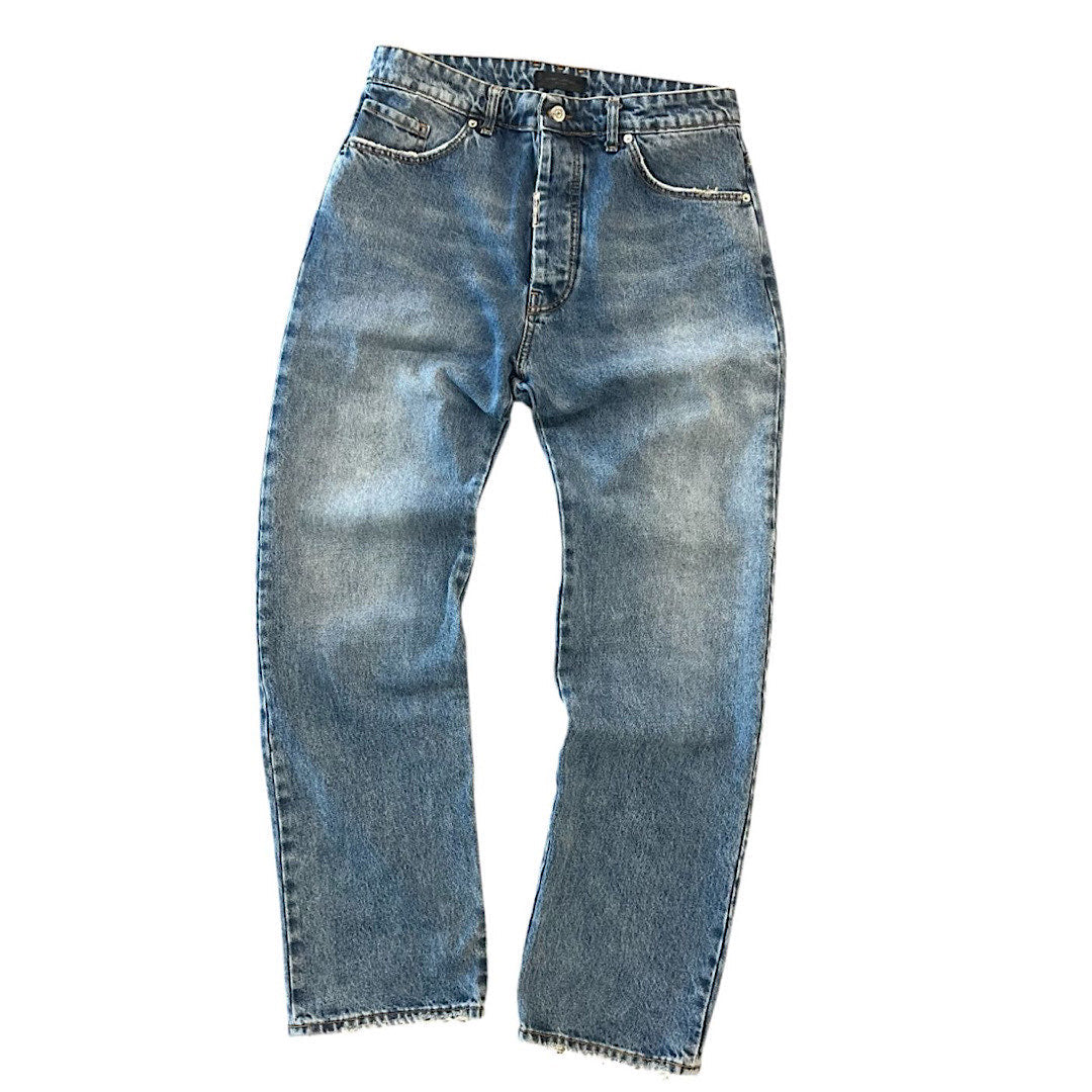Jeans Do Not Conform