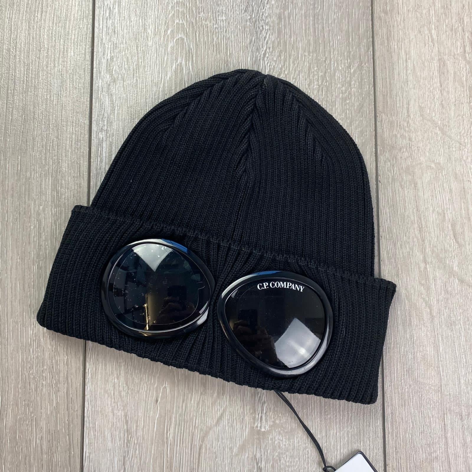 CP Company Goggle Beanie - Black -Usfansport