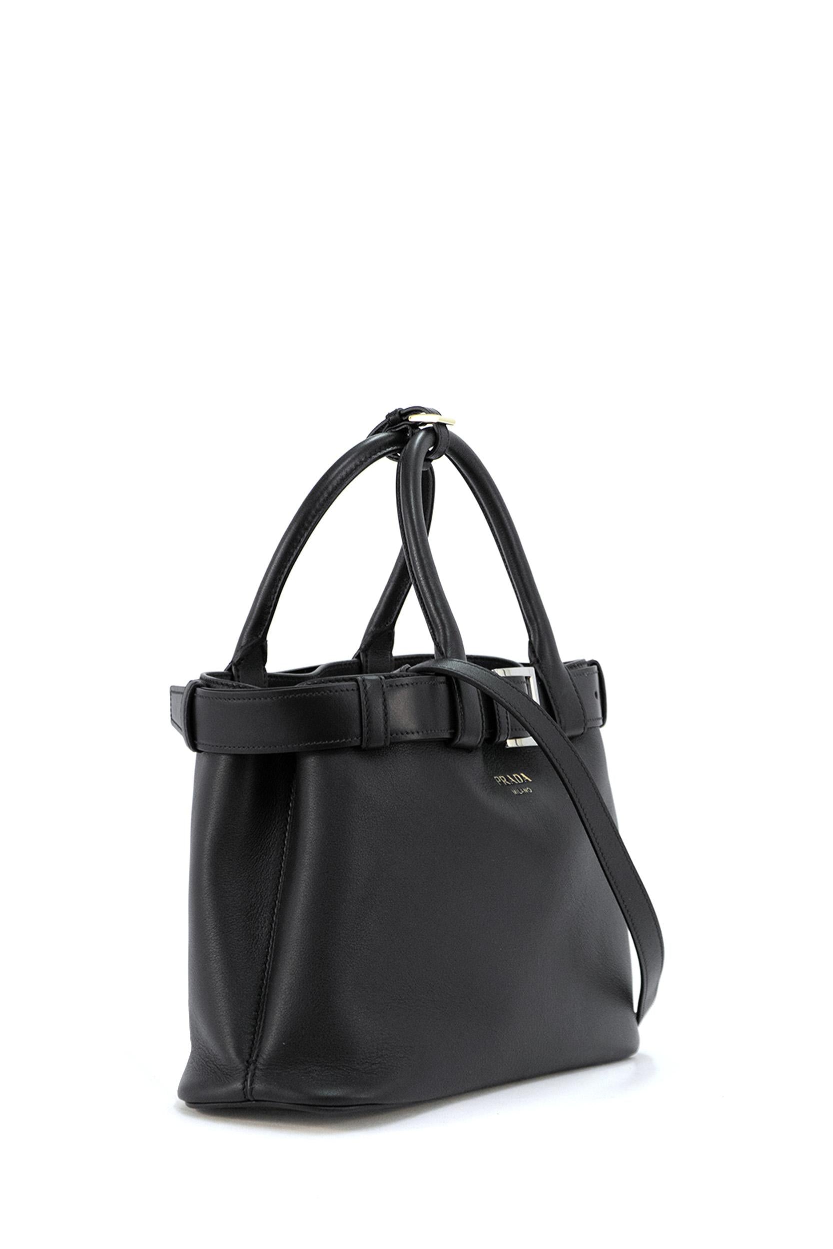 Borsa Buckle