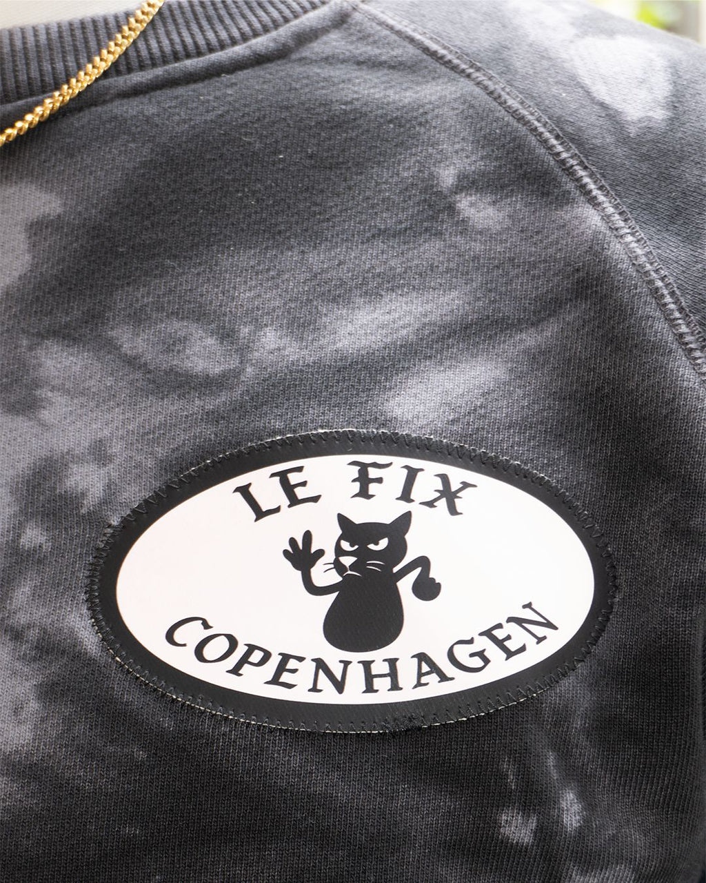 Le Fix Copenhagen Peace Dye Crew I Multi