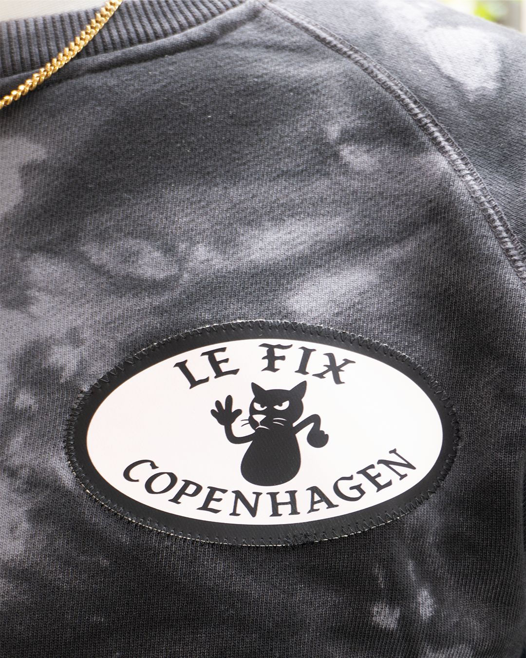 Le Fix Copenhagen Peace Dye Crew I Multi
