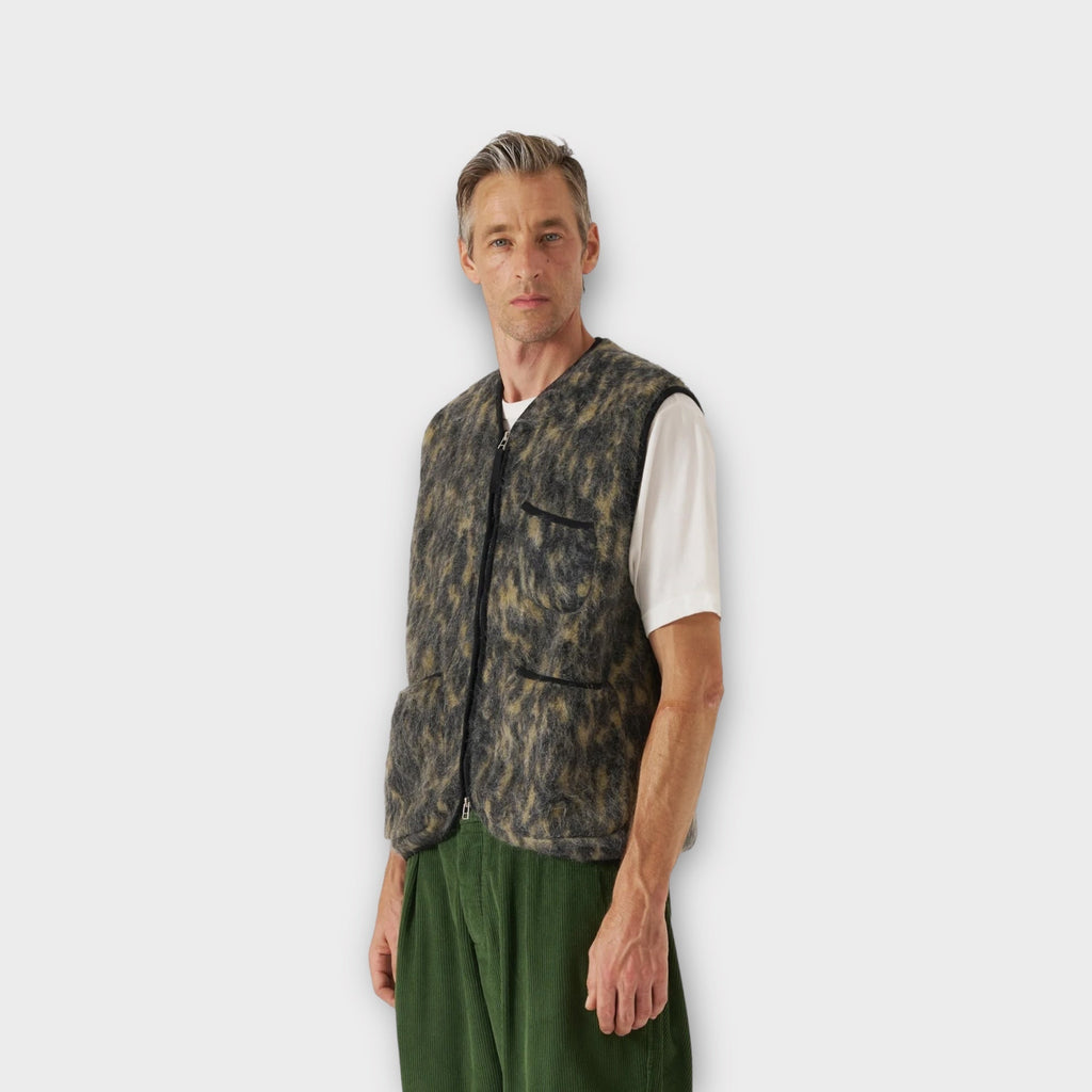 Universal Works Zip Dolce Fleece Vest I Charcoal