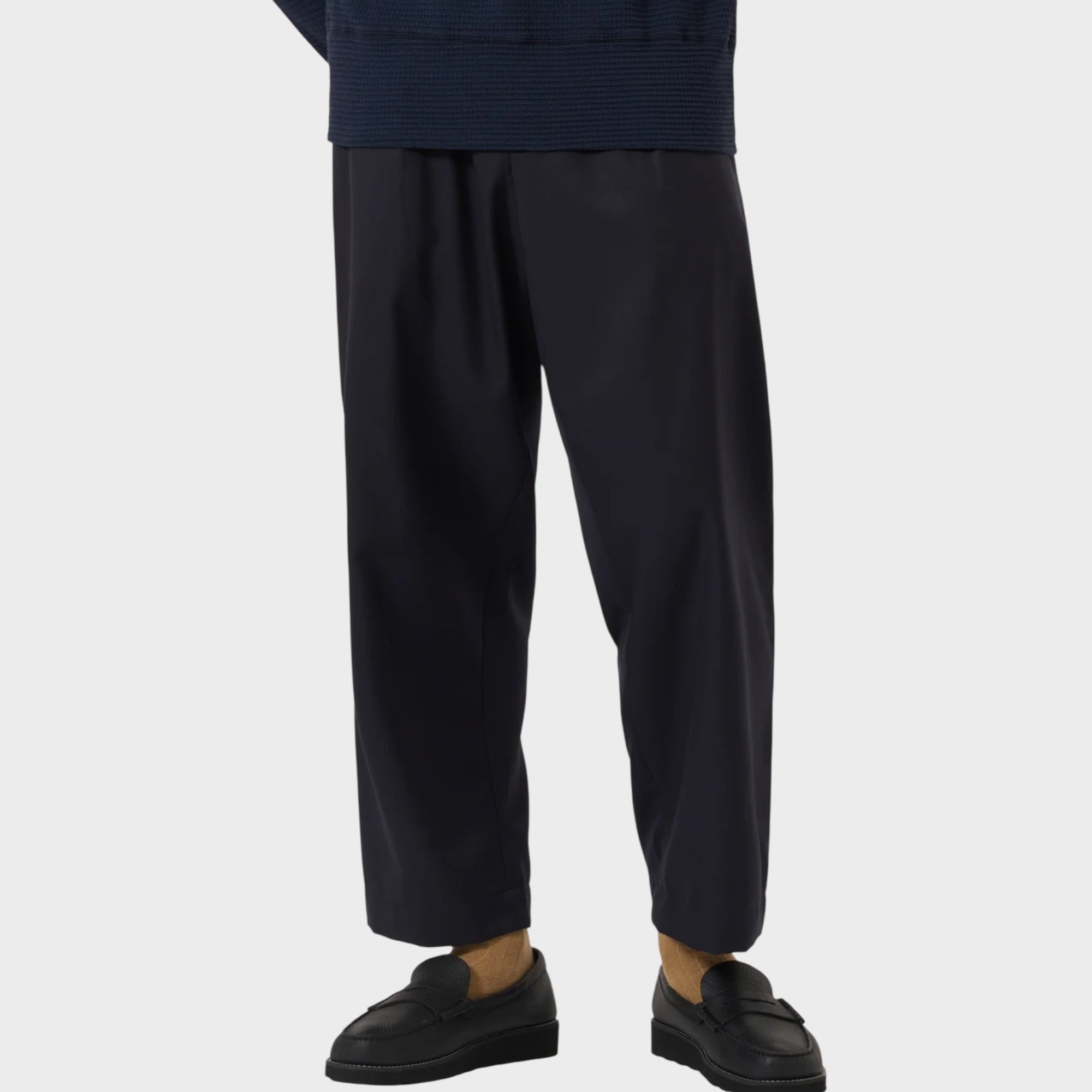 Universal Works Travel Suiting Oxford Pant I Navy