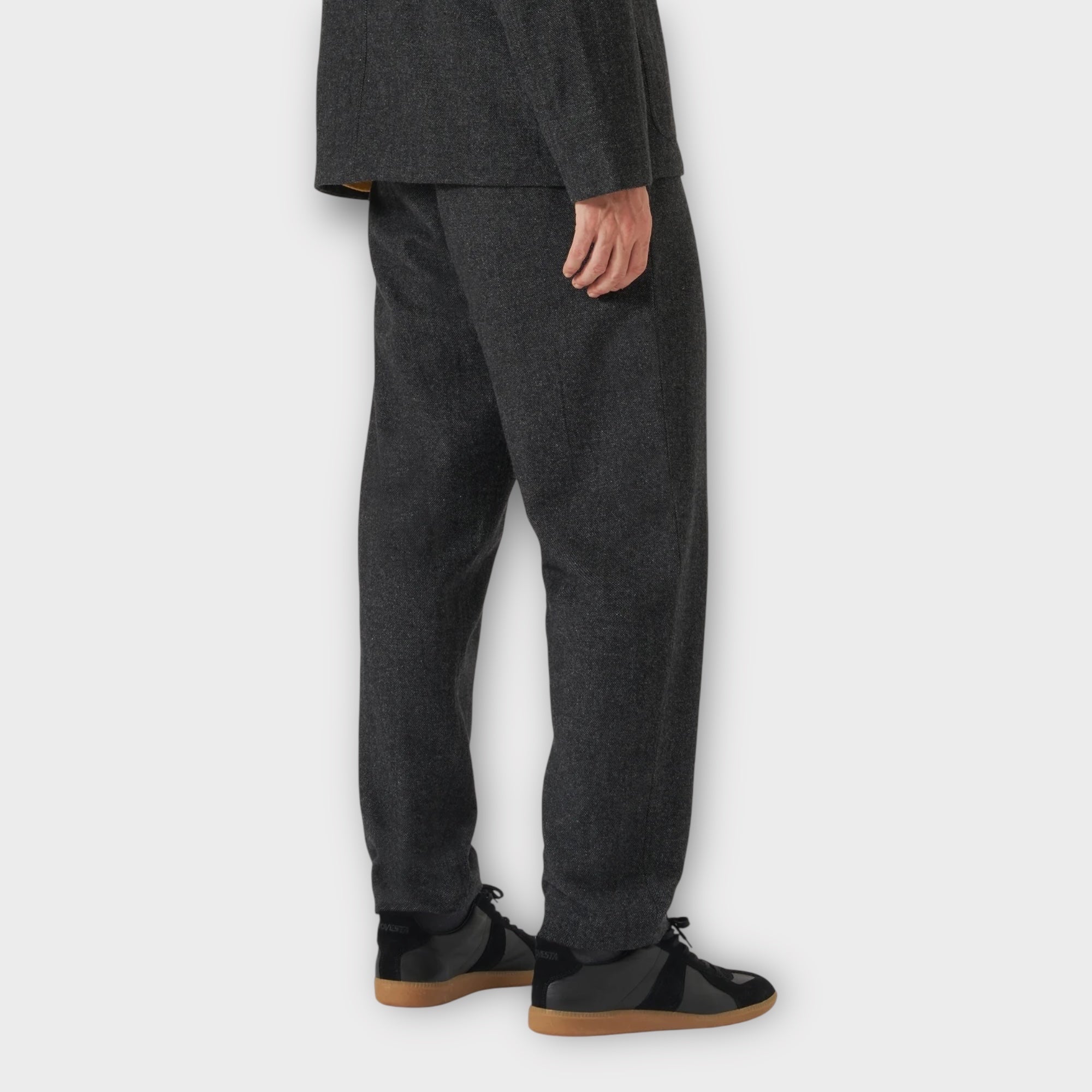 Universal Works Anders Wool Upcycled Military Chino I Grå